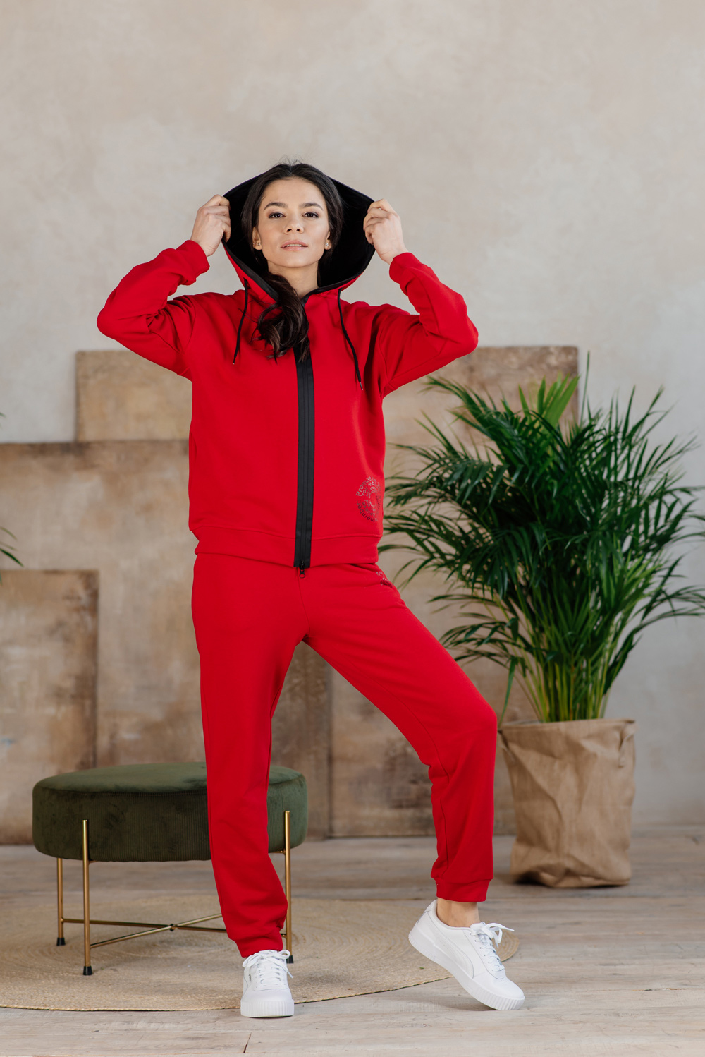Red zipped sweatshirt