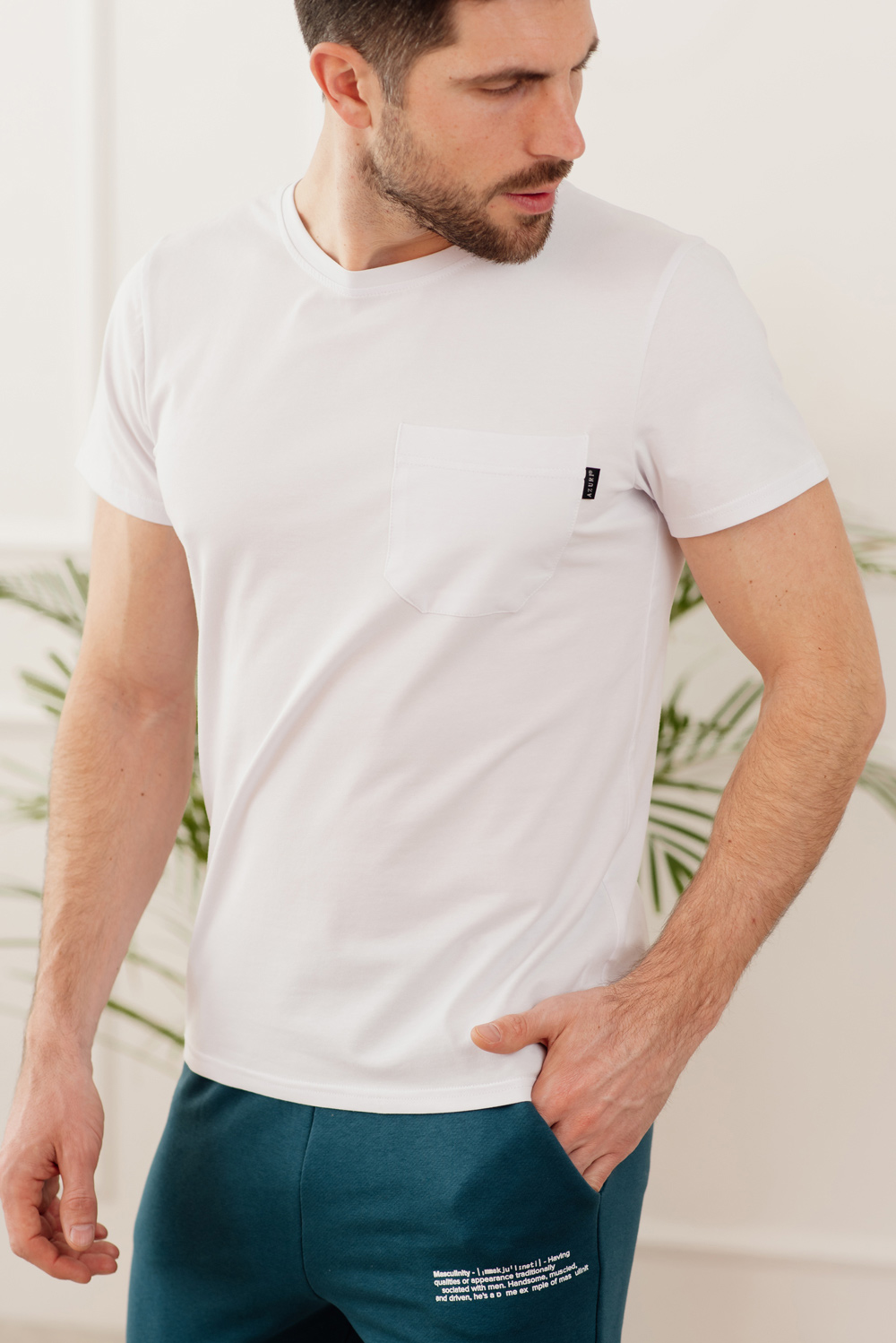 White T-shirt with pocket