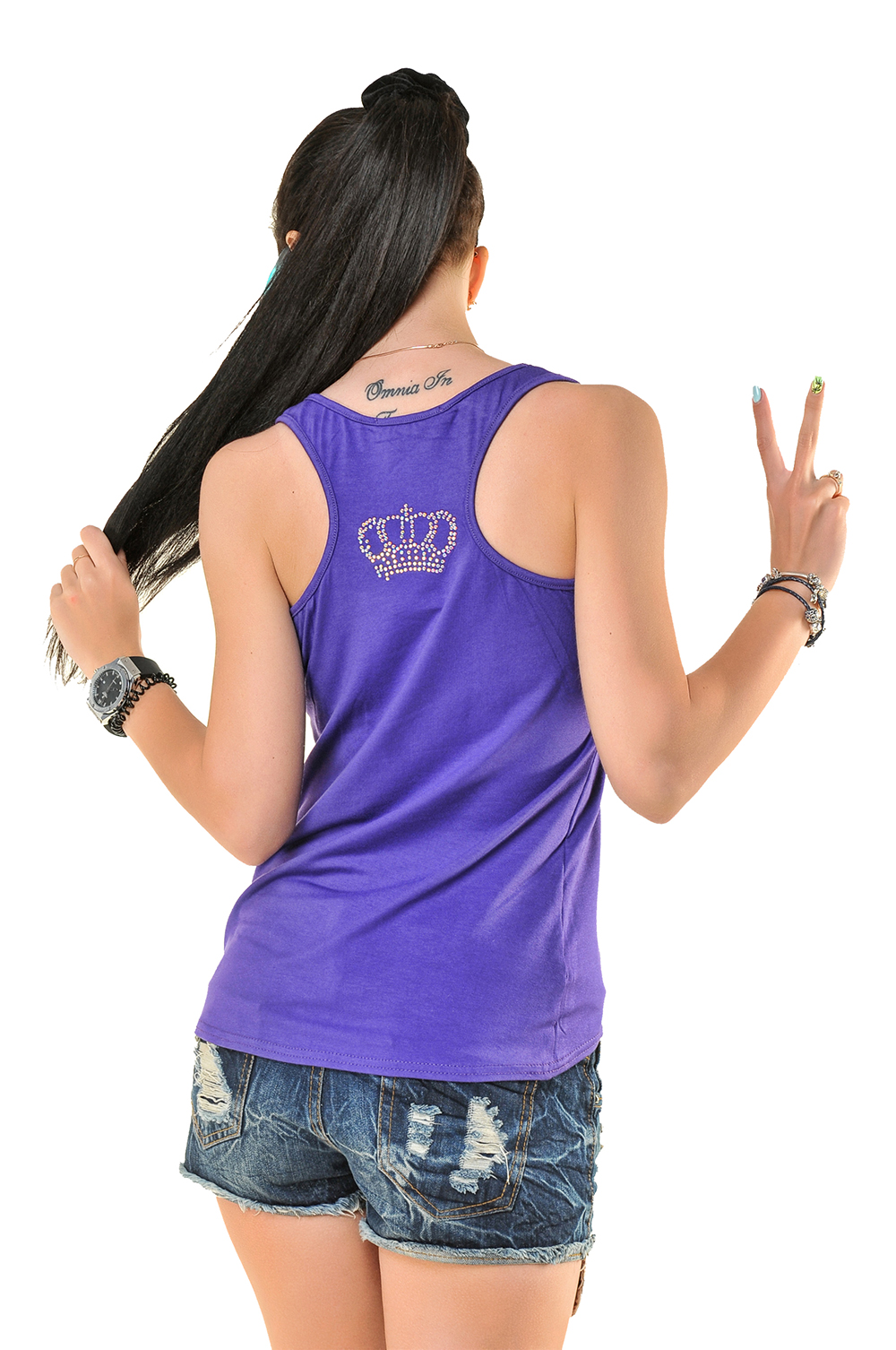 T-shirt in purple