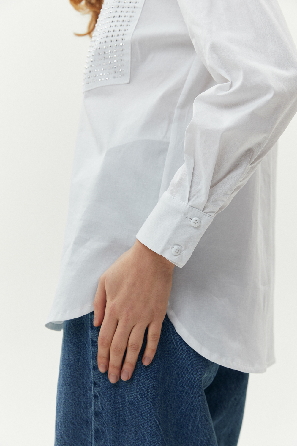 White long shirt with rhinestone pockets