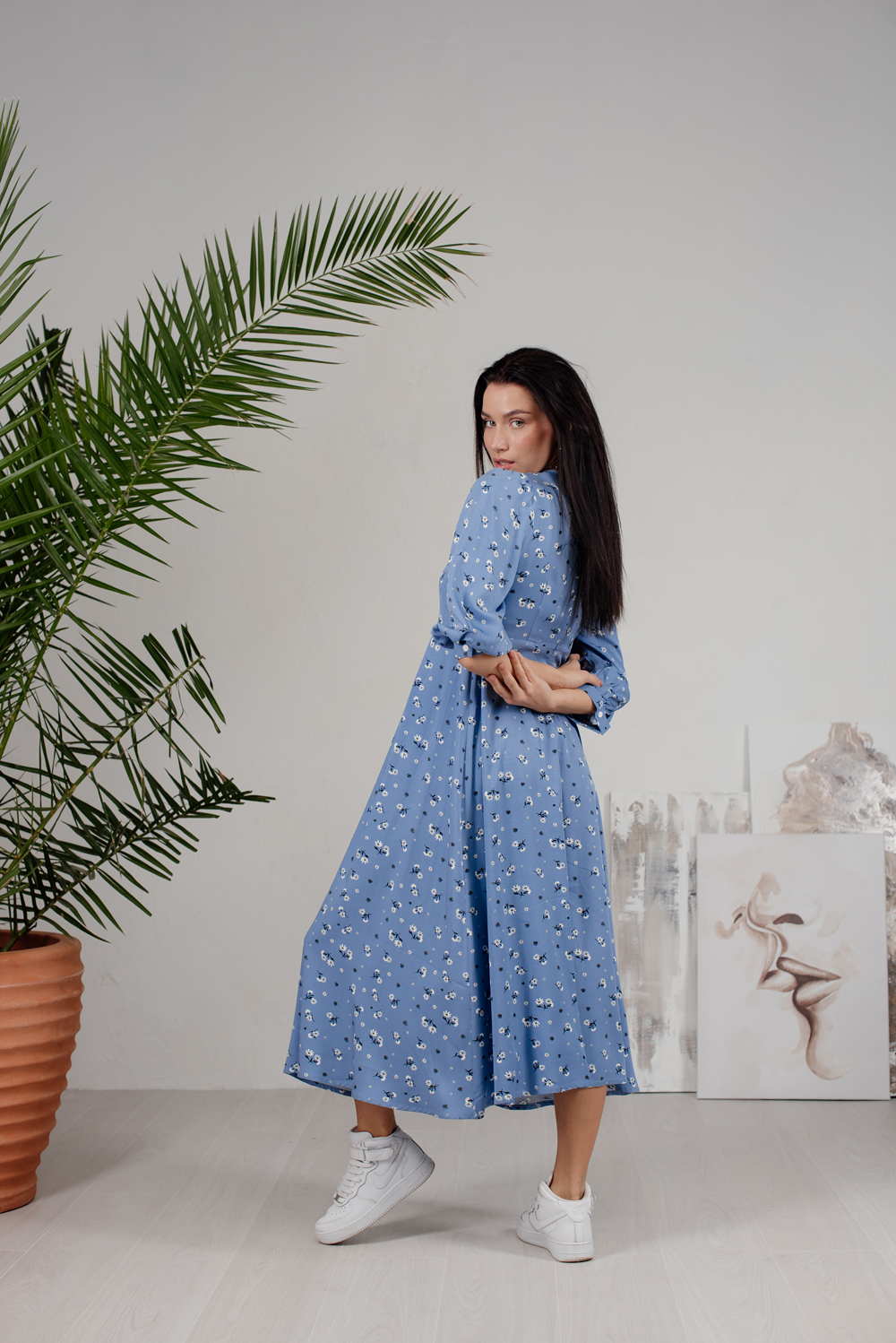 Blue floral print long dress with puffed skirt