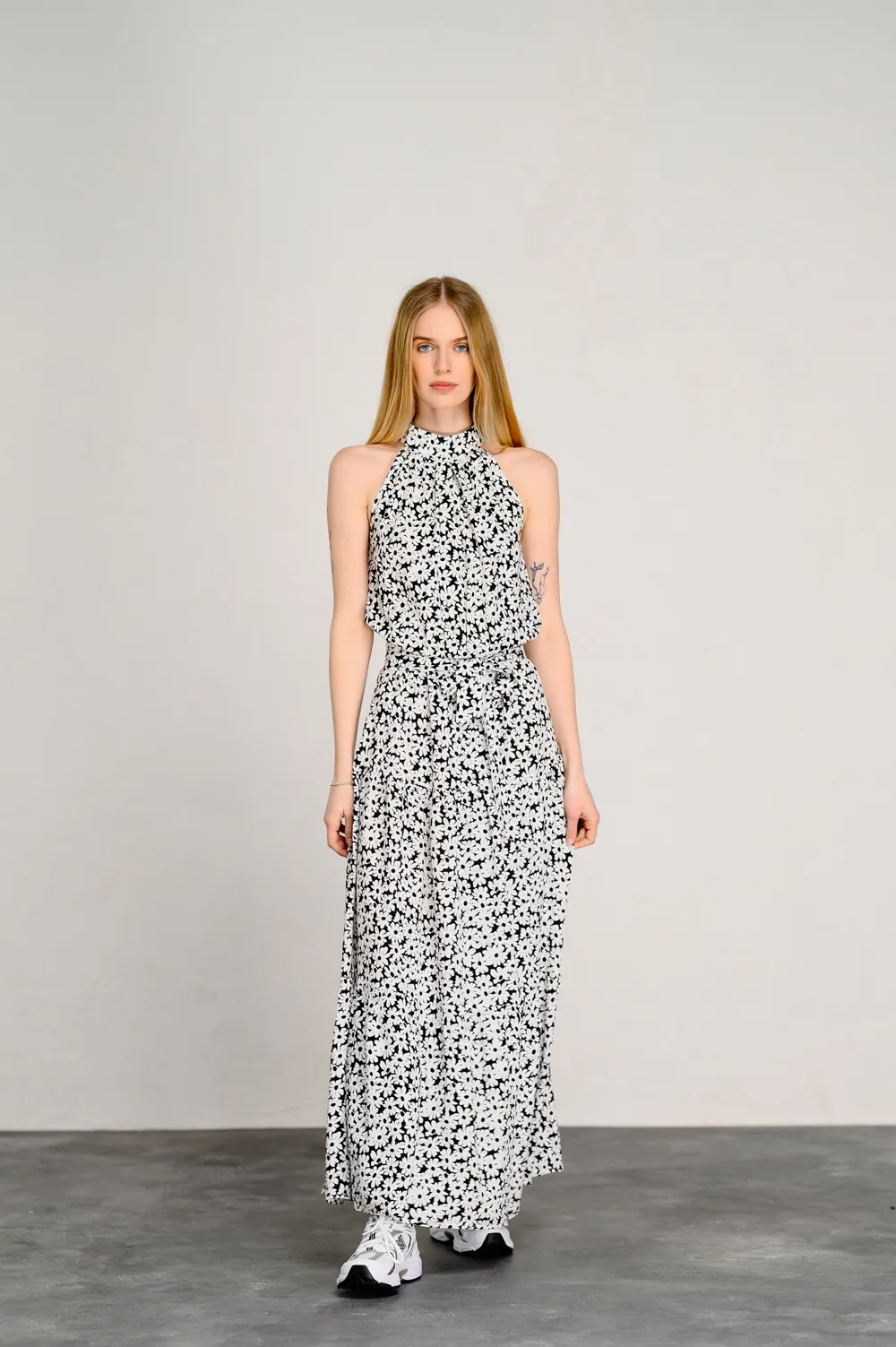 Довгі сукні для денних і вечірніх образів