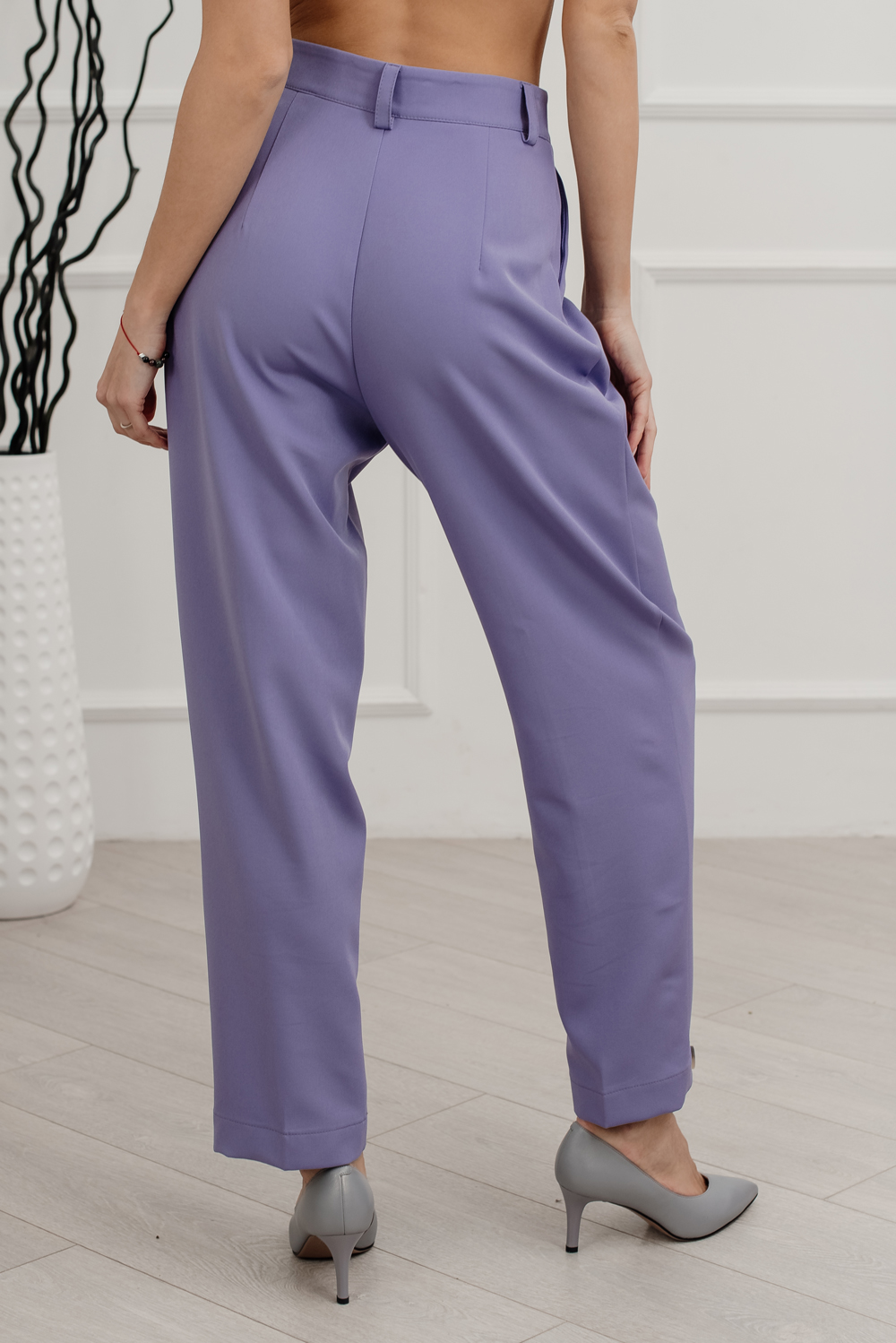 Purple trousers with pleated waist