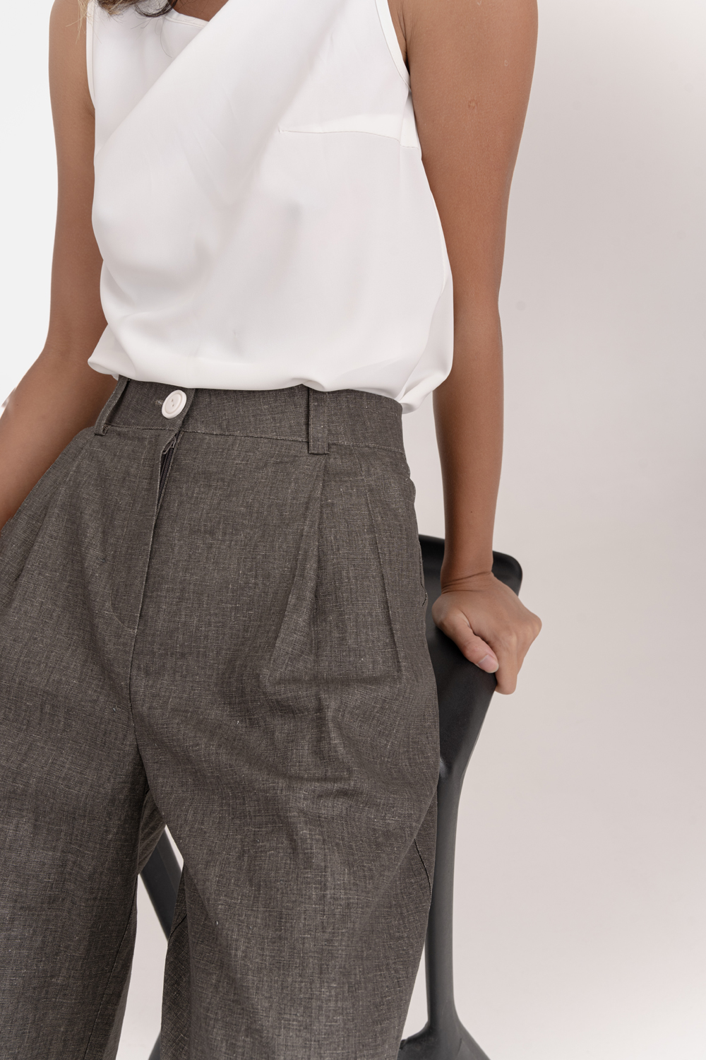 Wide linen trousers in Hazelnut color