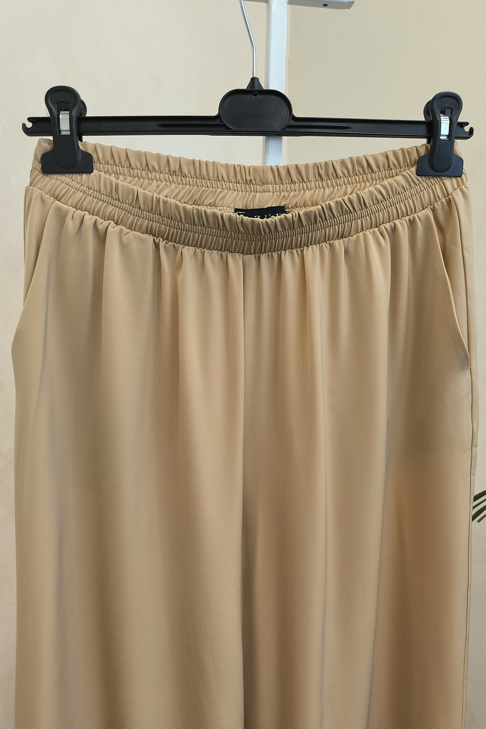 Sand silk suit