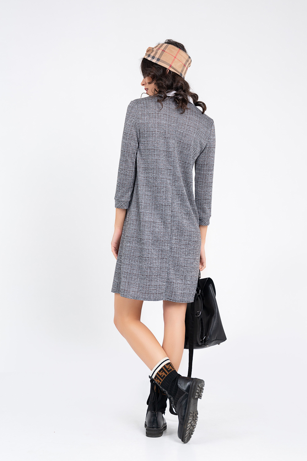 Basic check collar dress