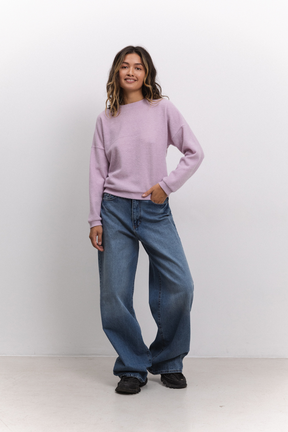 Lilac sweatshirt in soft angora jersey