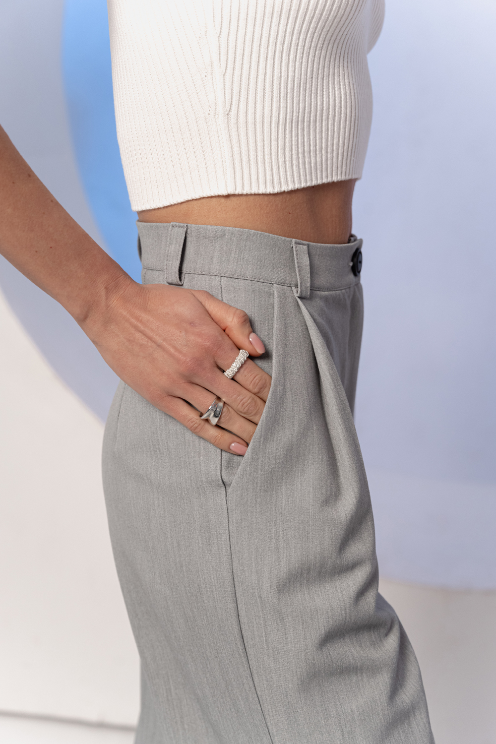 Gray wide leg trousers with a belt