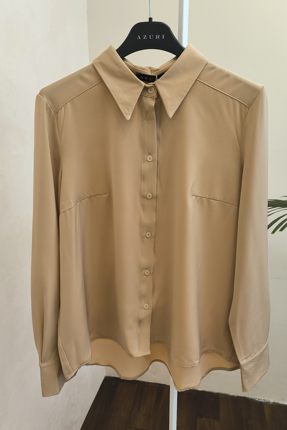 Sand silk suit
