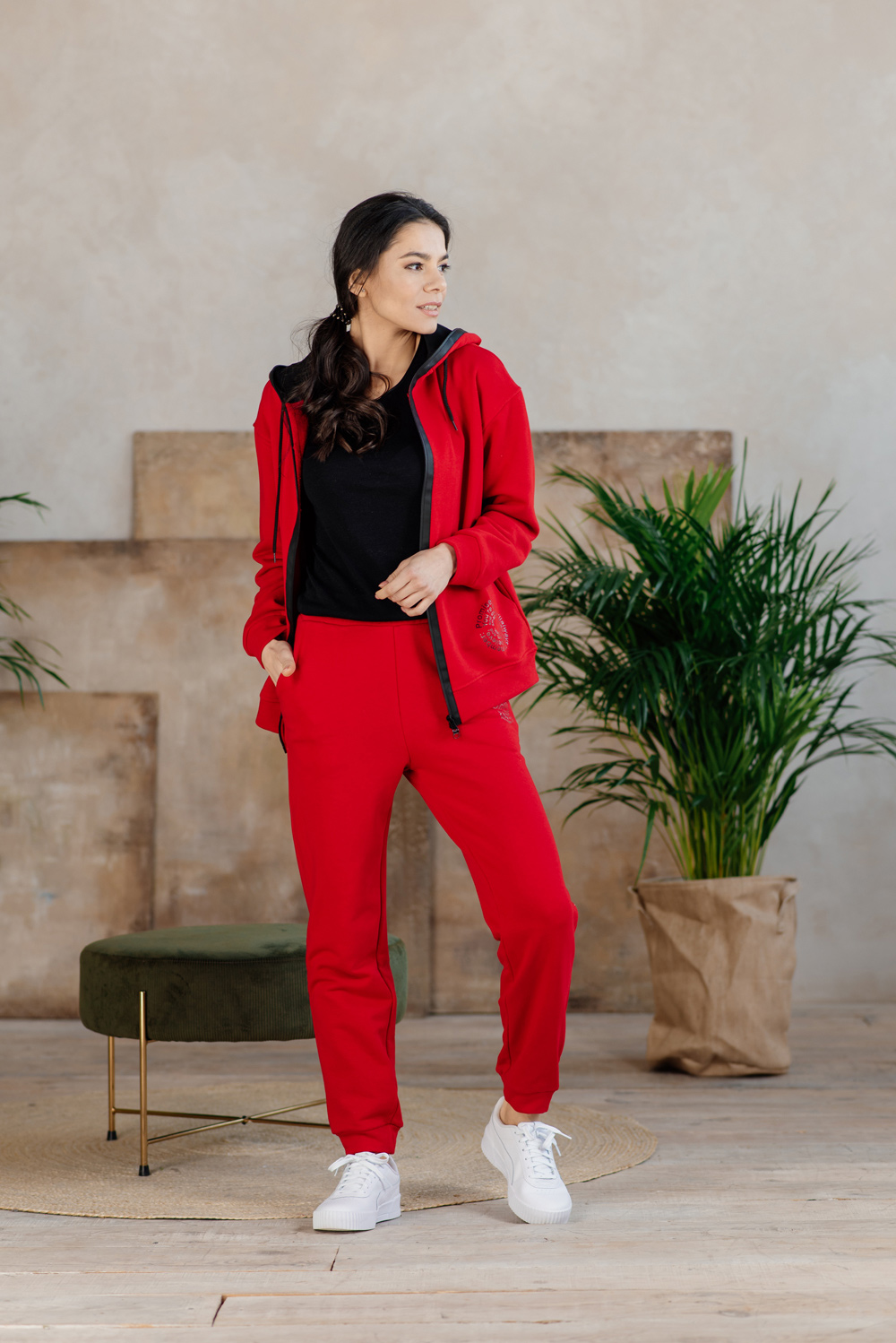 Red zipped sweatshirt