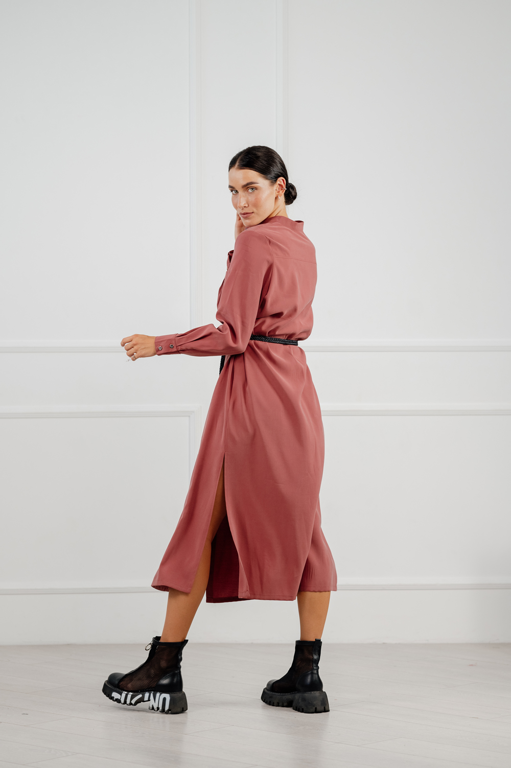 Midi dress in a shade of 