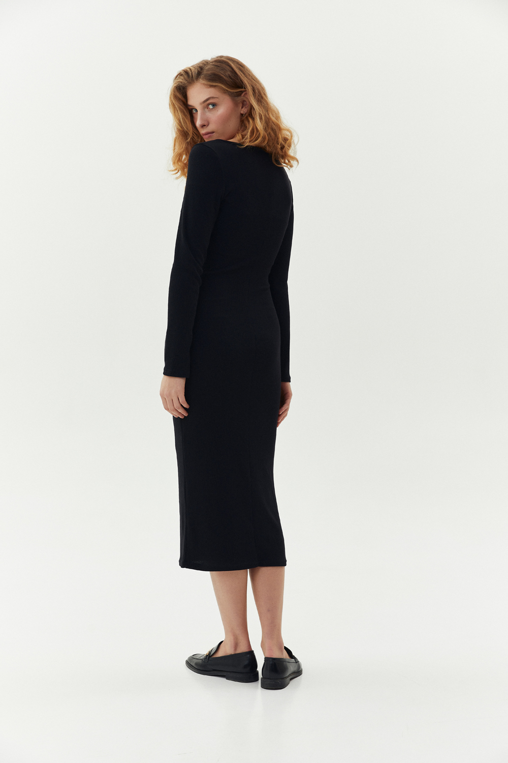Black long sleeve fitted dress