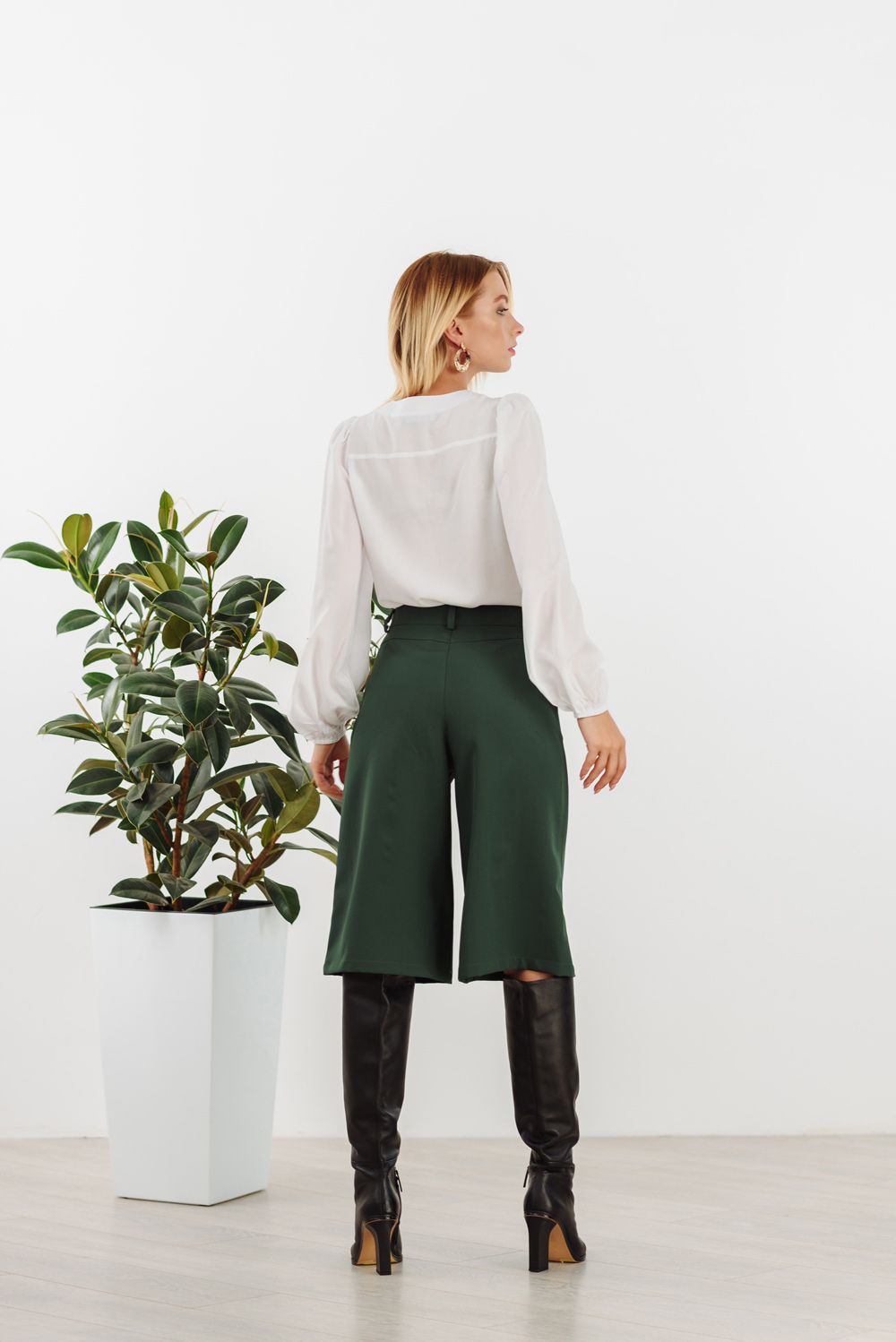 Dark green bermuda shorts