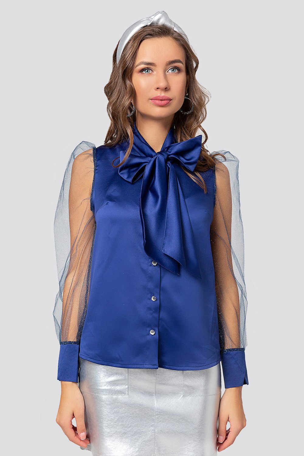Silk blouse with shiny sleeves
