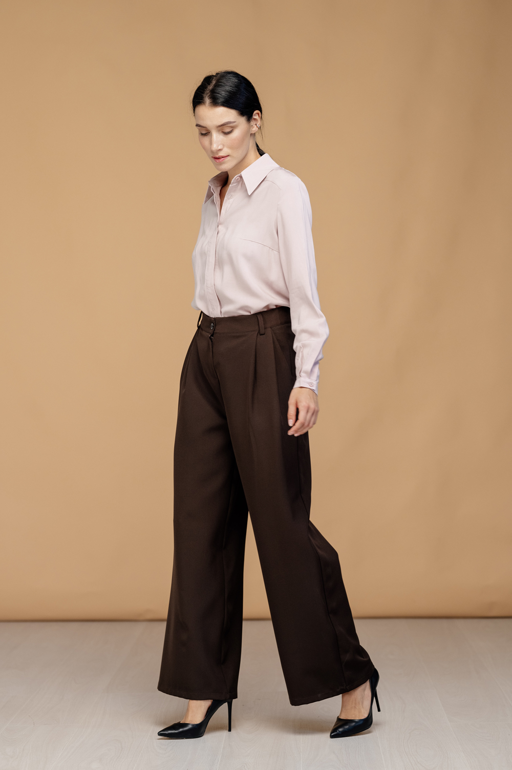 Wide leg pants in chocolate