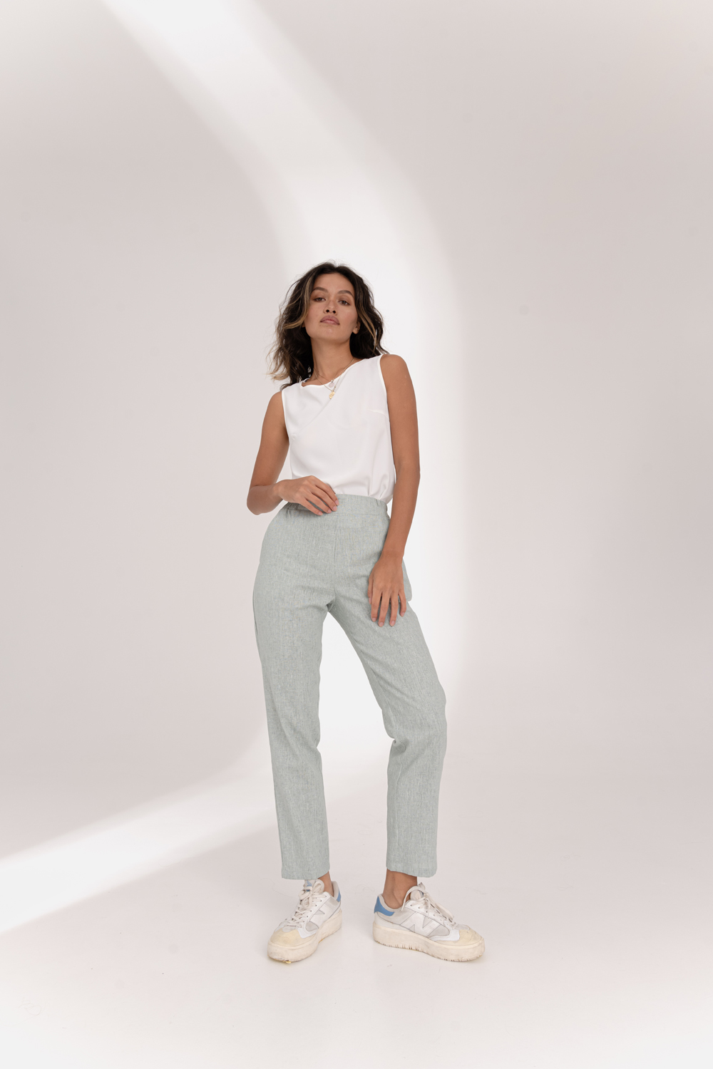 Mint linen trousers with elastic waistband