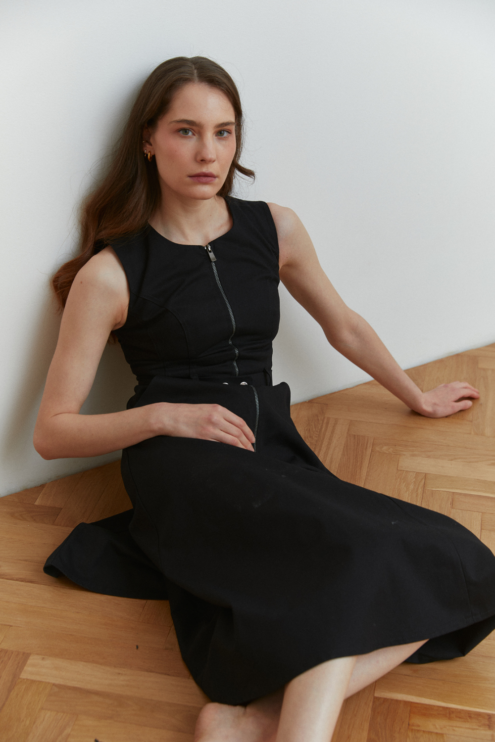 Black cotton sleeveless dress
