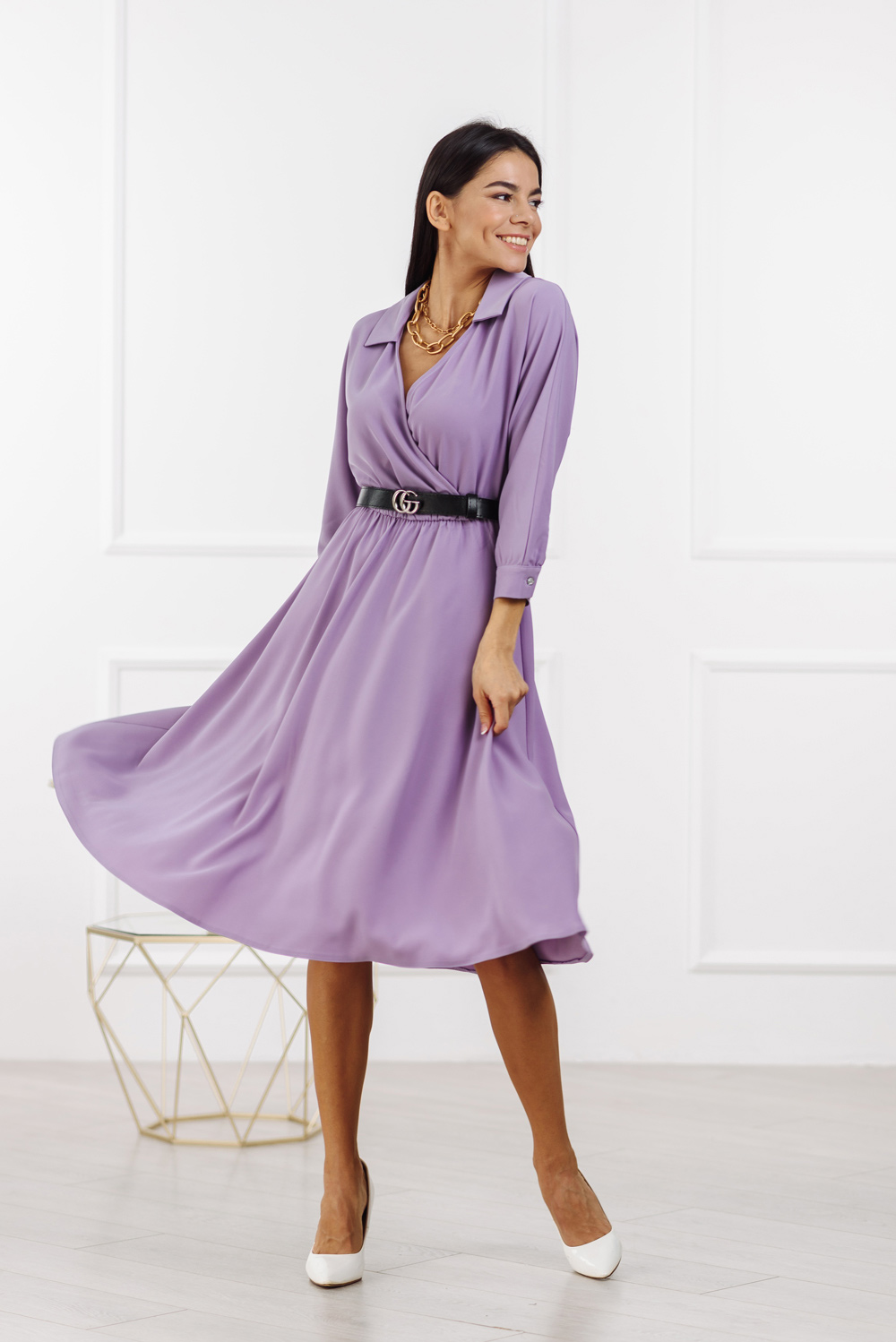 Lilac midi dress with a belt