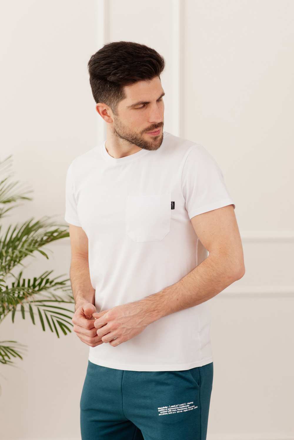 White T-shirt with pocket