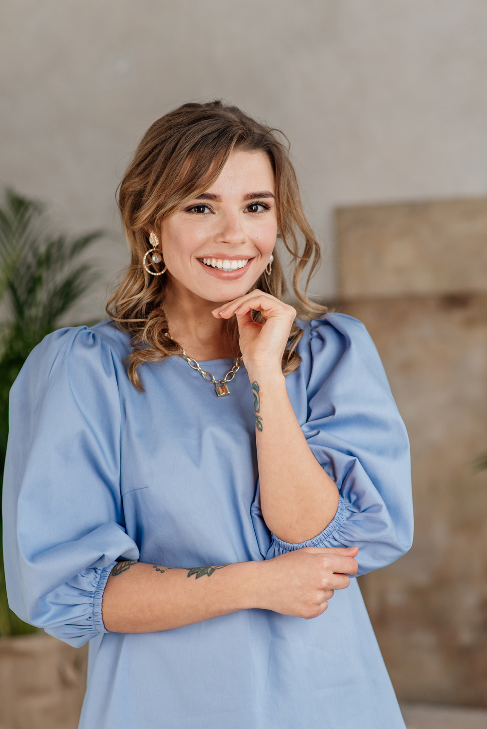 Light blue dress with puff sleeves