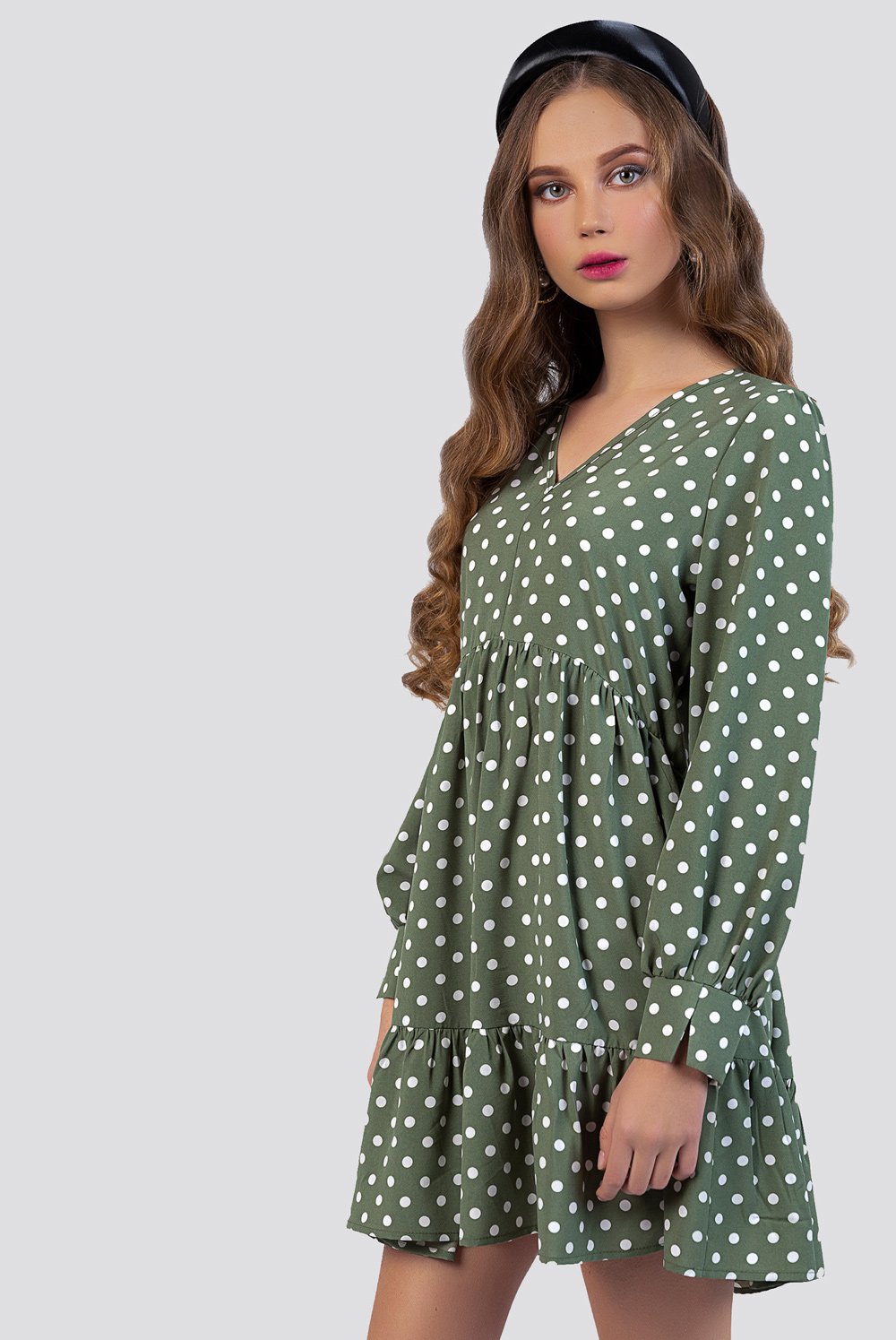 Зелене міні плаття в горошок