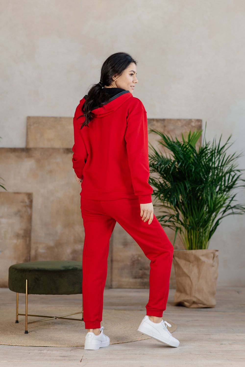 Red zipped sweatshirt
