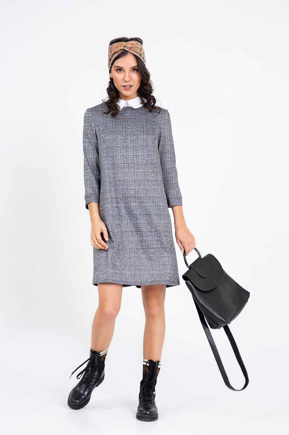 Basic check collar dress