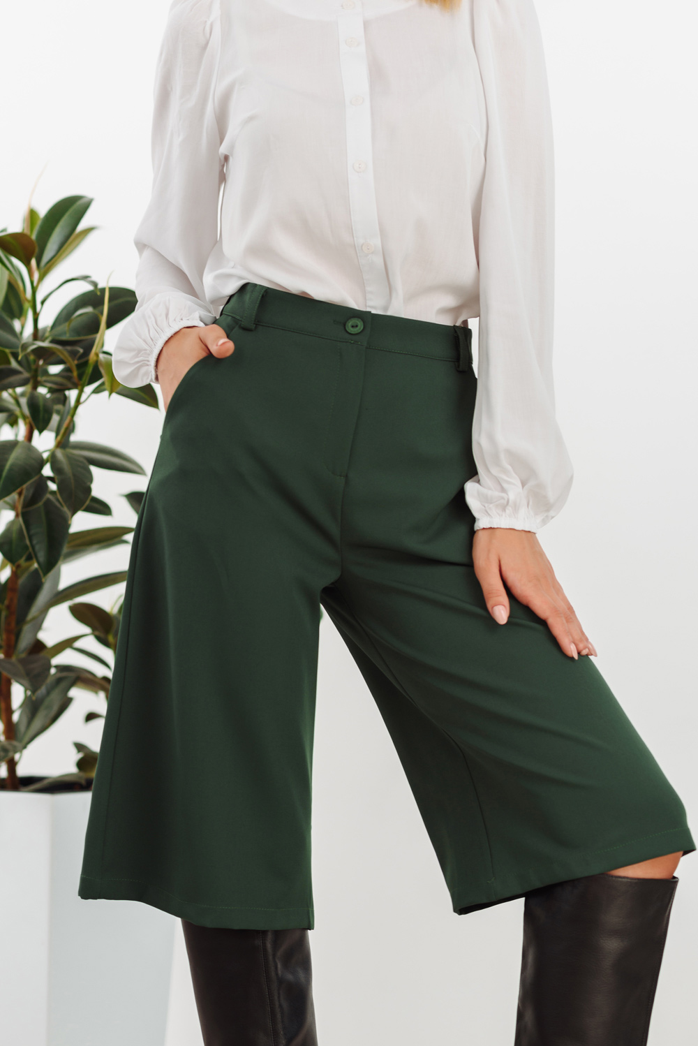 Dark green bermuda shorts