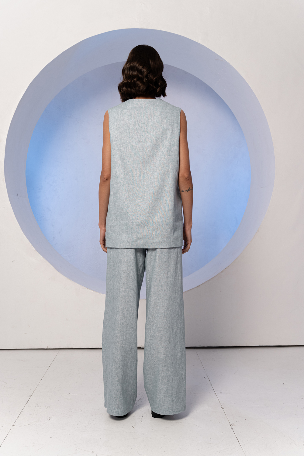 Gray-blue long linen vest without collar