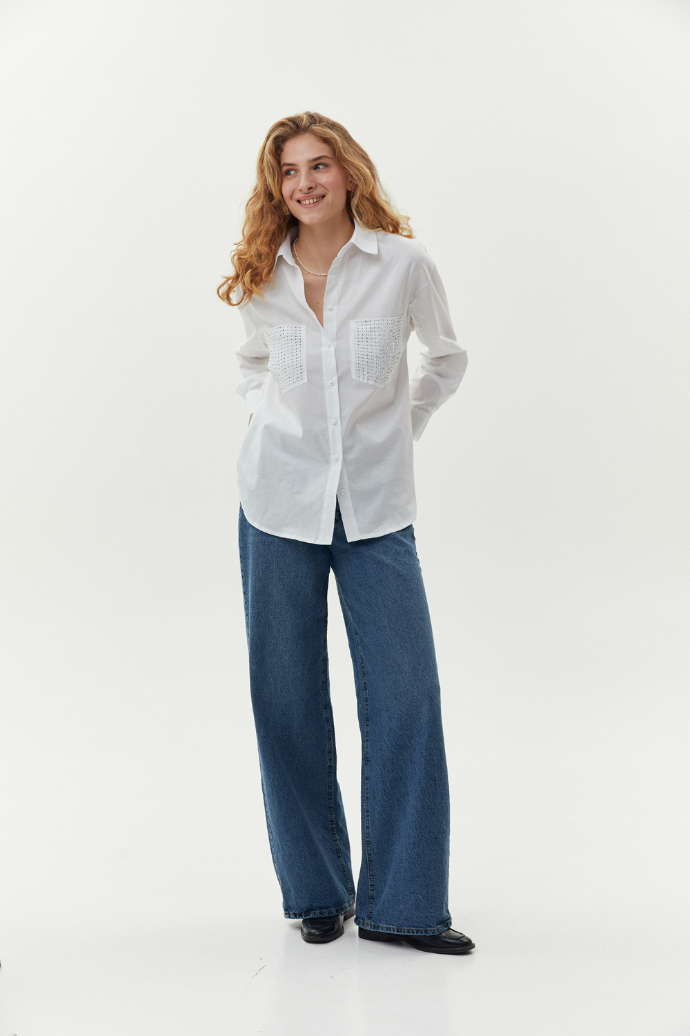 White long shirt with rhinestone pockets