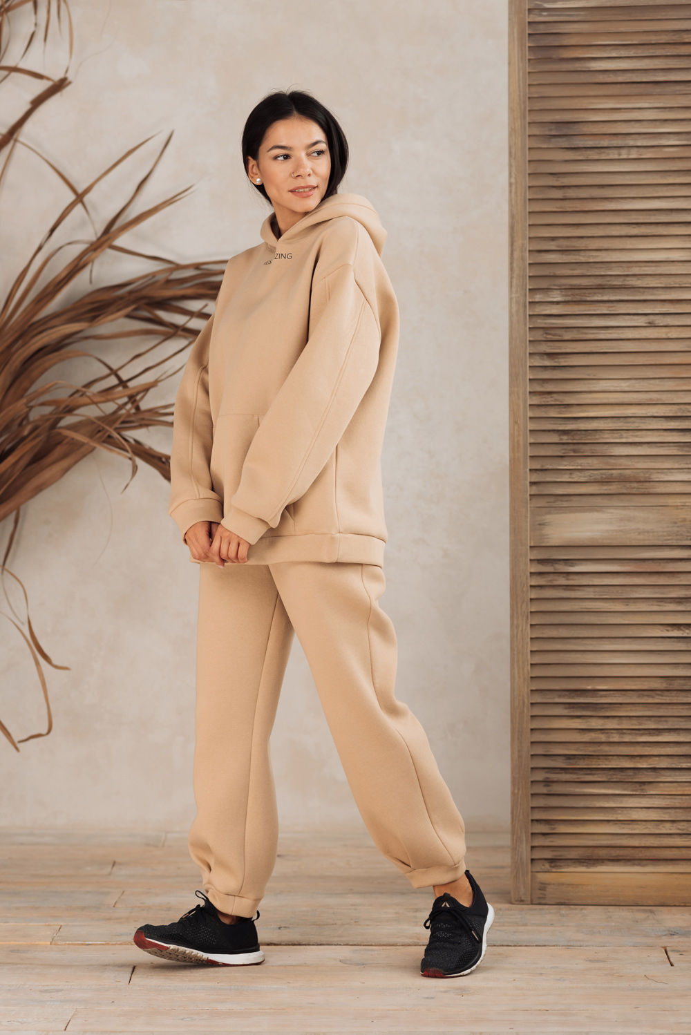 Beige oversized sweatshirt