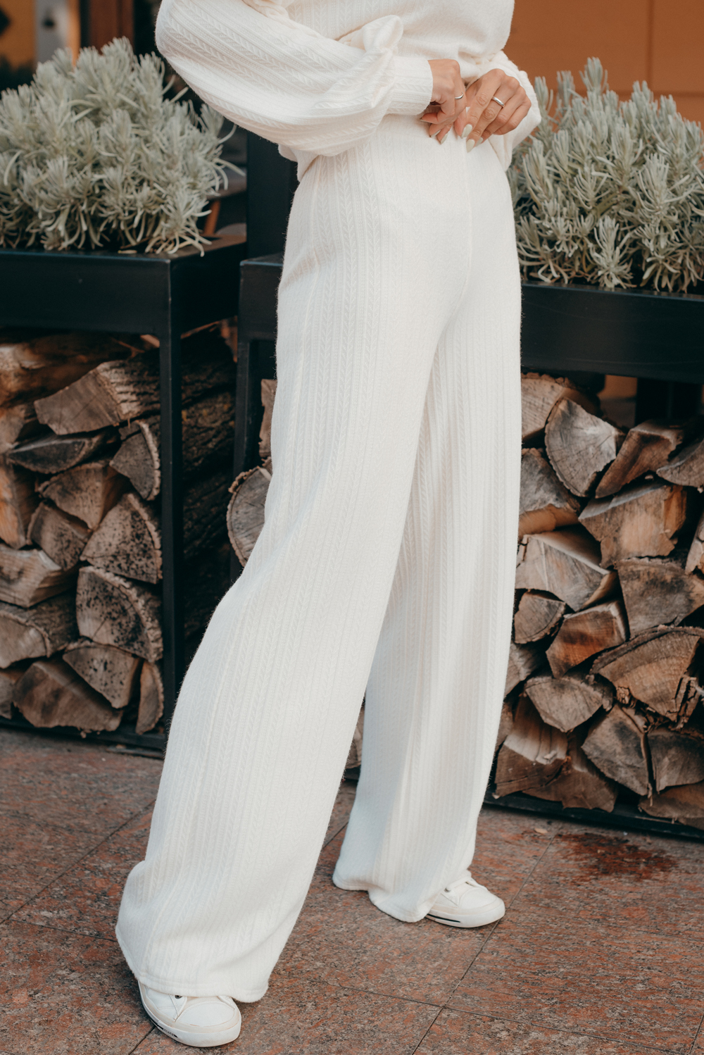 High rise knit milk trousers