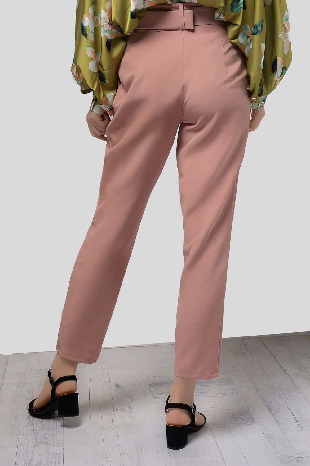 Beige pants with a belt