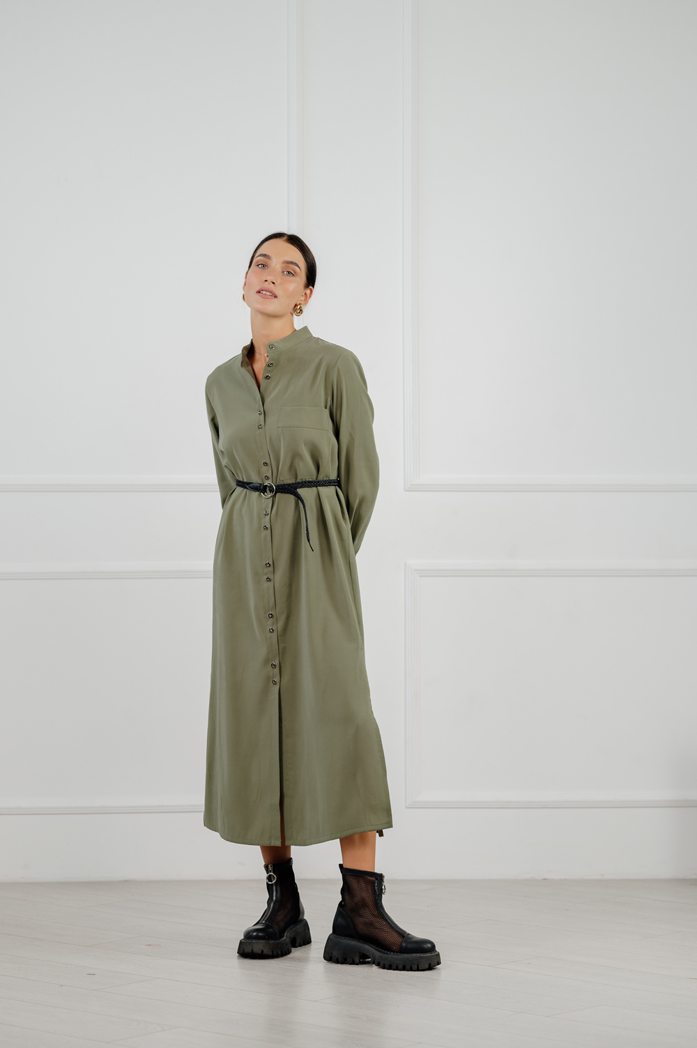 Loose cut dress in a bright on-trend khaki shade