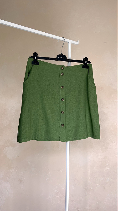 Льняной костюм зеленого цвета