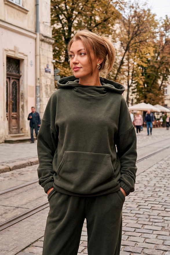 Флісовий костюм у кольорі хакі з худі та вільними брюками