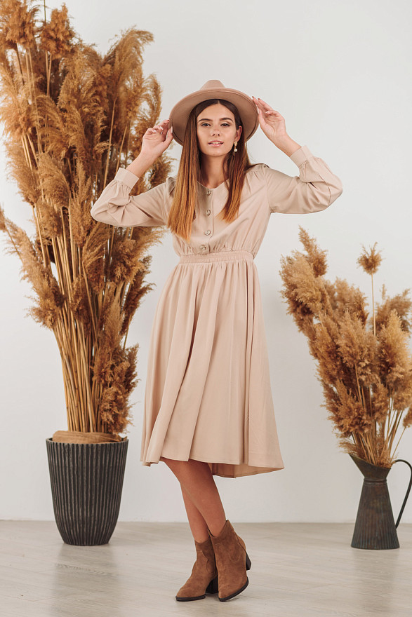 Бежеве міді плаття з гудзиками