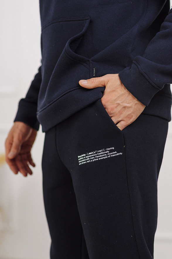 Теплые спортивные брюки с карманами