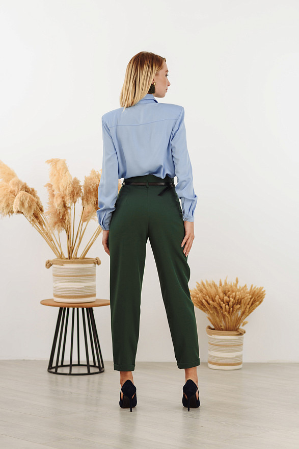 High-waisted fashion trousers