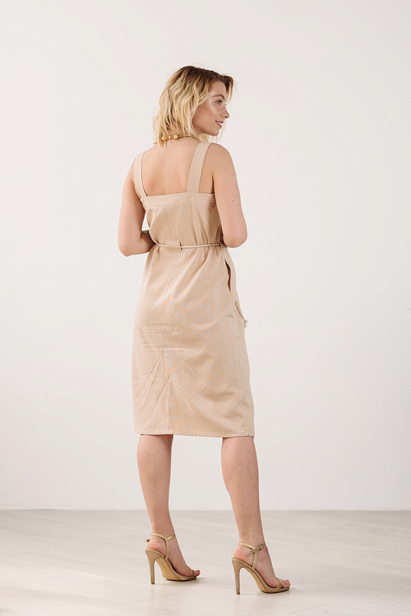 Бежевое миди платье из льна