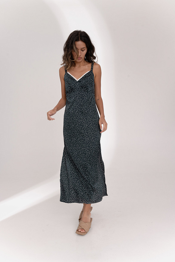 Зелена шовкова сукня-міді в стилі білизни