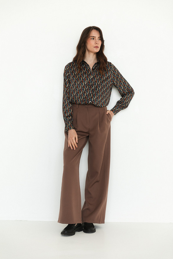 Блуза свободного кроя с длинным рукавом