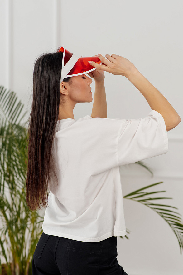 Milk T-shirt with slogan 