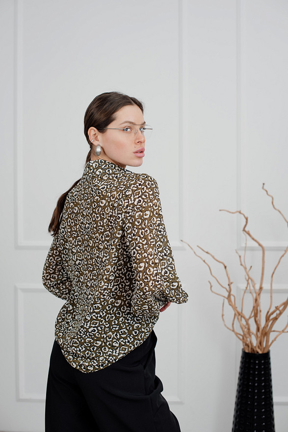 Chiffon blouse with animal print