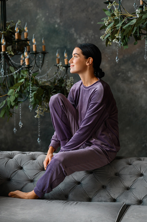 Фрезовий костюм з велюру