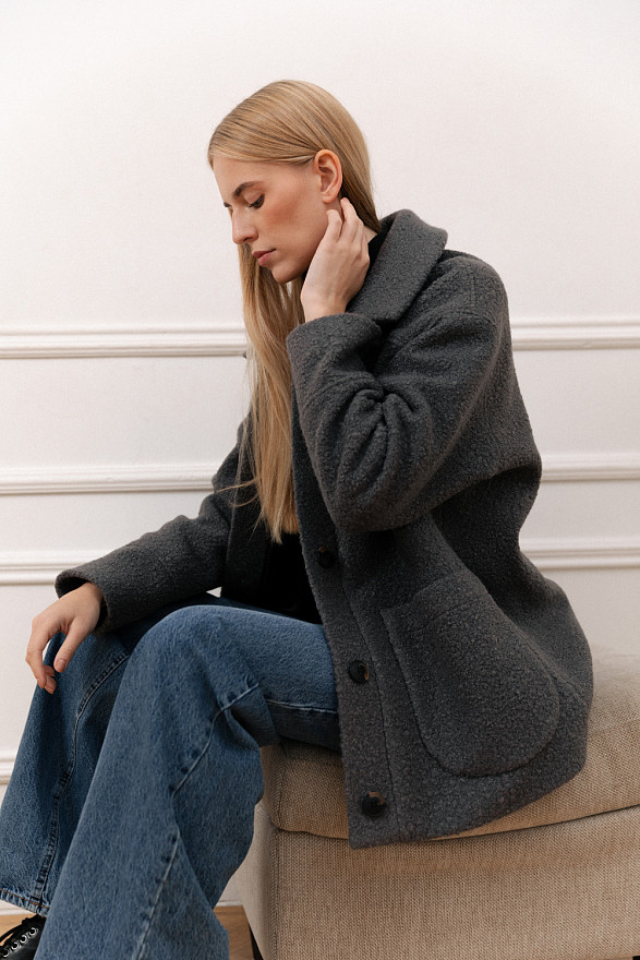 Пальто з букле графітового кольору