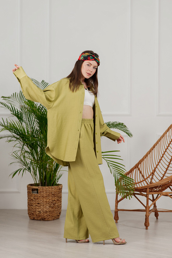 Лляний брючний костюм