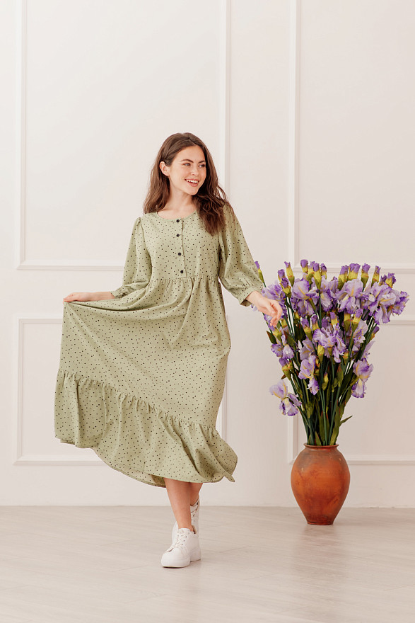 Оливкове плаття в горошок