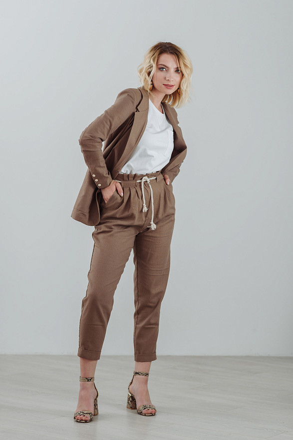 Піджак кольору фундука з льону