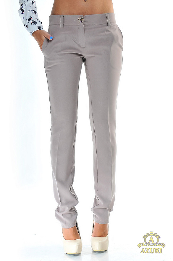 Бежевые брюк прямого кроя